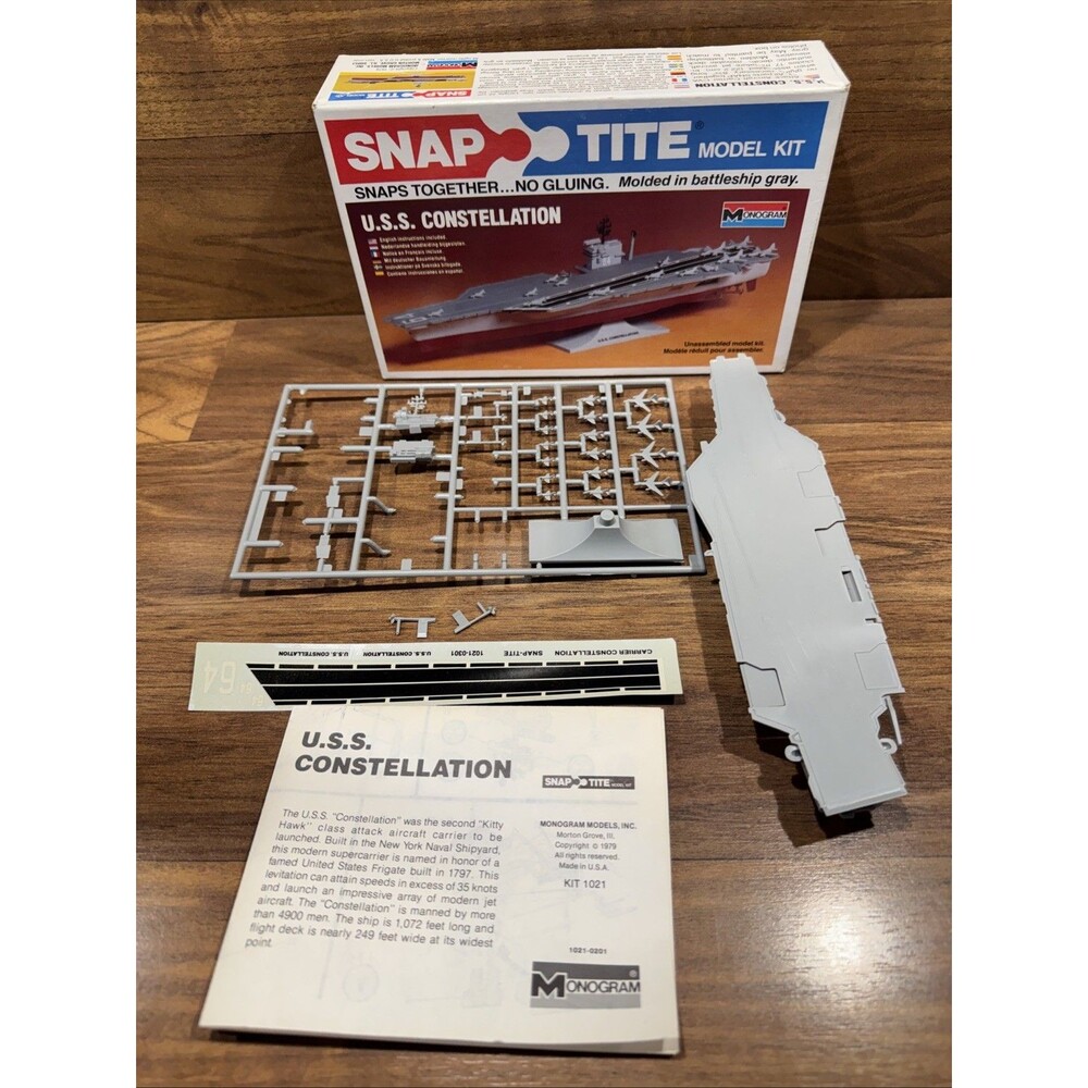 Monogram SNAP TITE Uss Constellation Model Kit 1021 1979